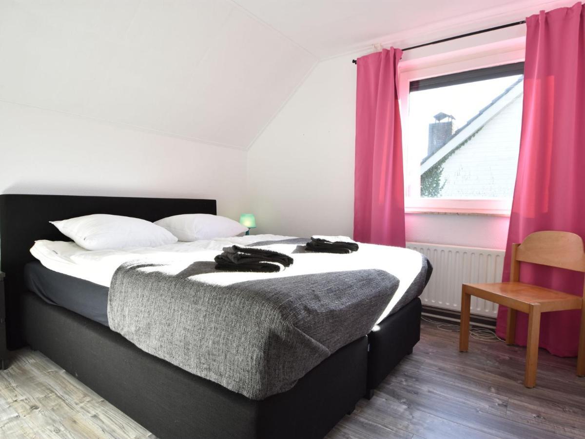 Holiday Home In Zeeland With Wide Views Броунисе Екстериор снимка